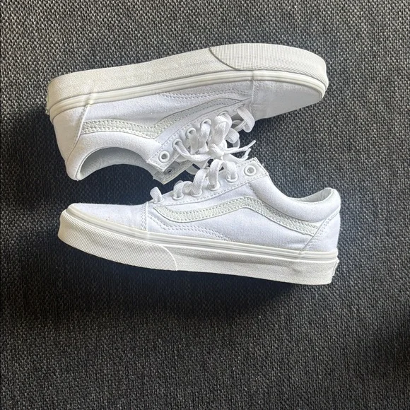 Vans White Canvas Low-Top Sneakers - Picture 2 of 10